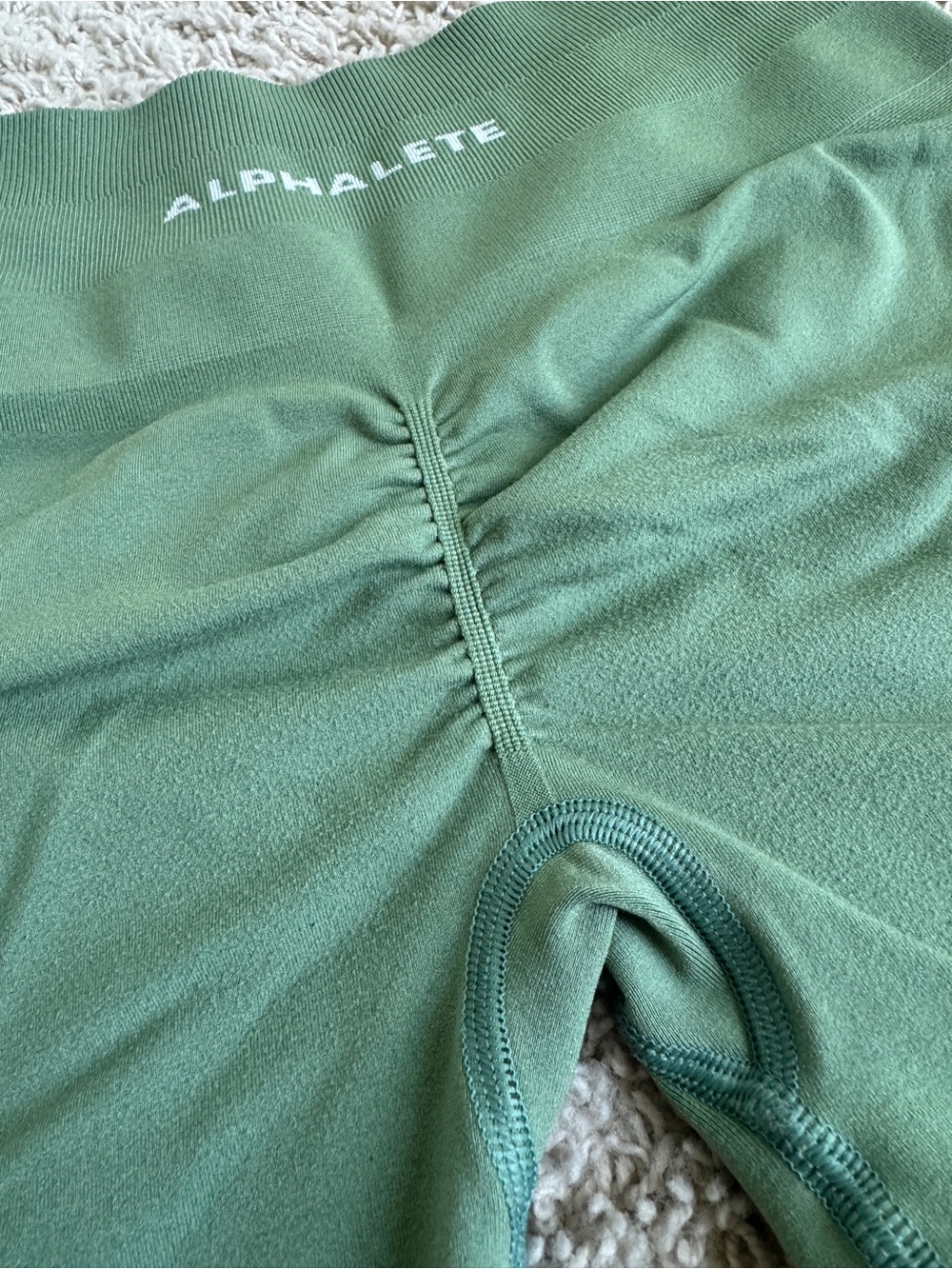 Alphalete Amplify High Rise Shorts - Picture 3 of 4